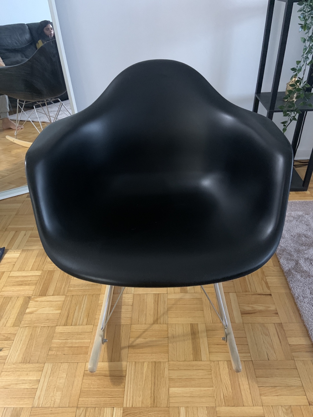 Rocking chair thumbnail