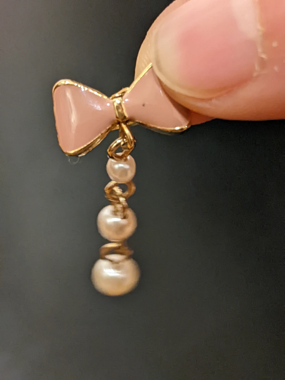 🧡 Right ear cuff image indicator(2)