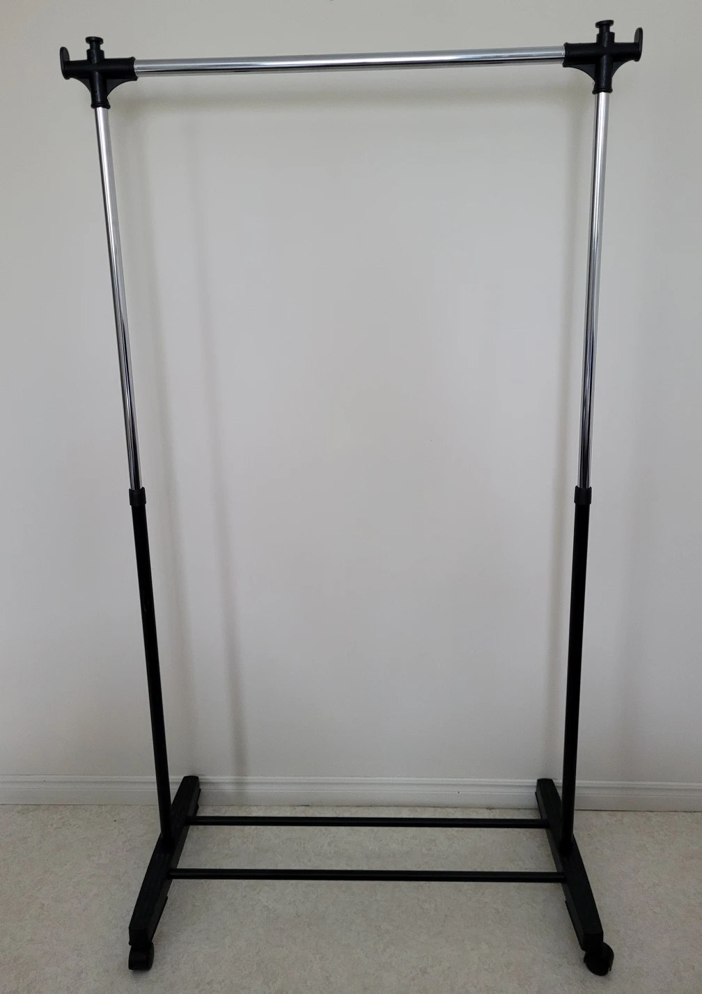 Lightweight, Adjustable Clothing Rack