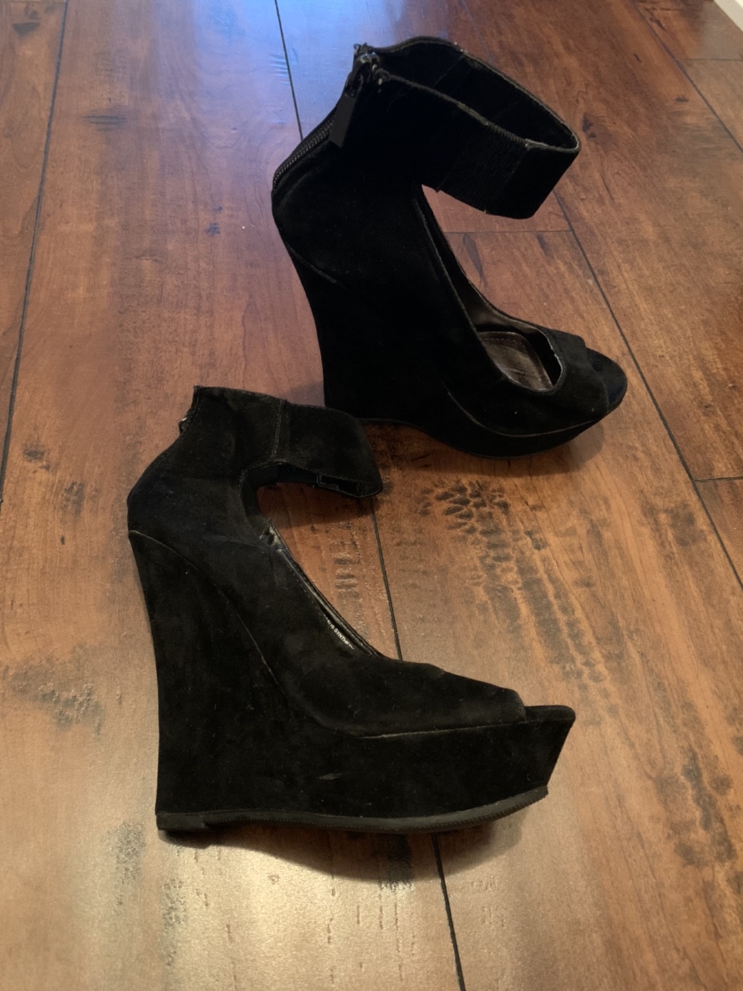 Size 6 never worn