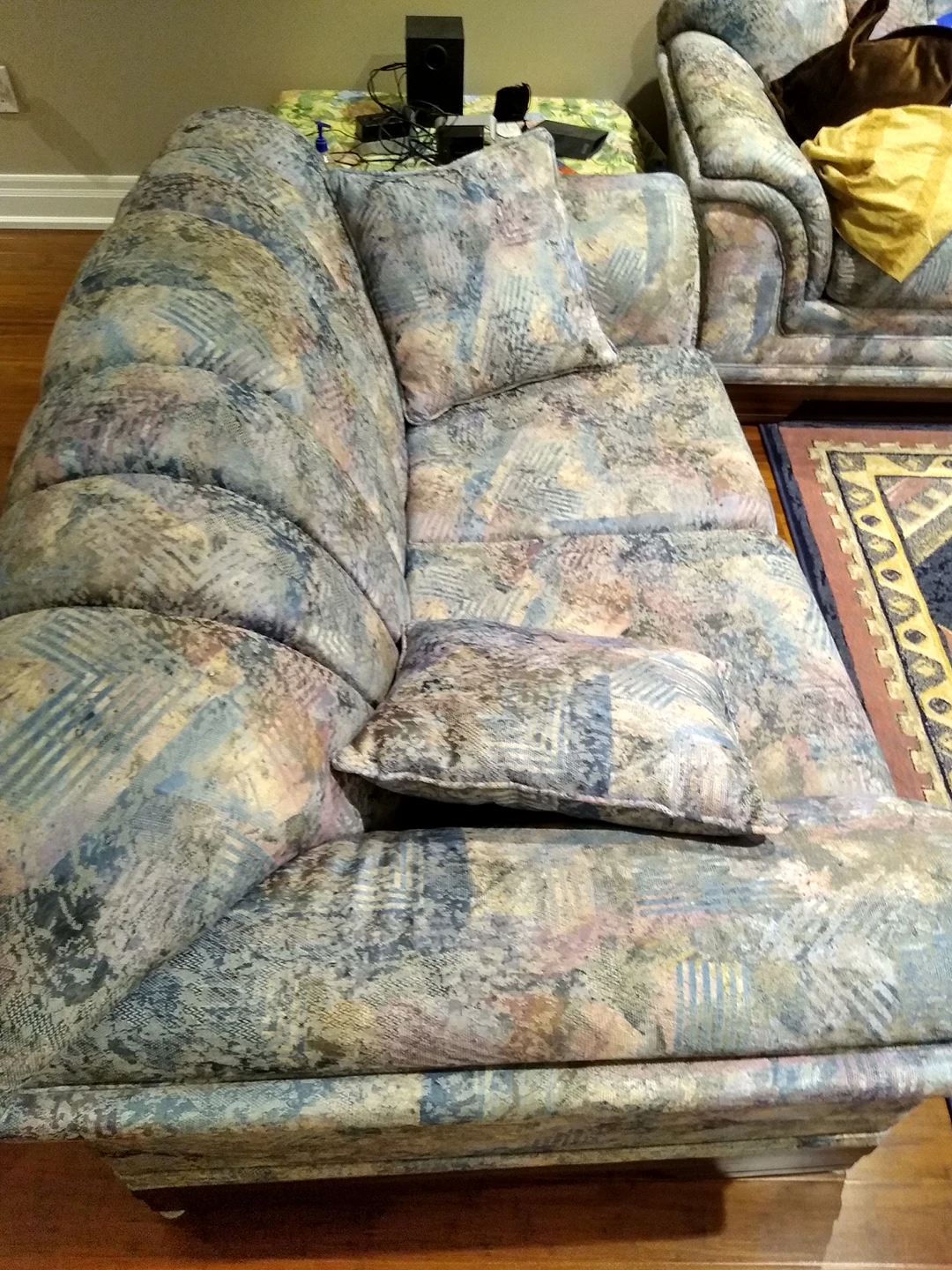 3 Seat Sofa & 2 Seat Sofa & 6 Pillows - photo 2