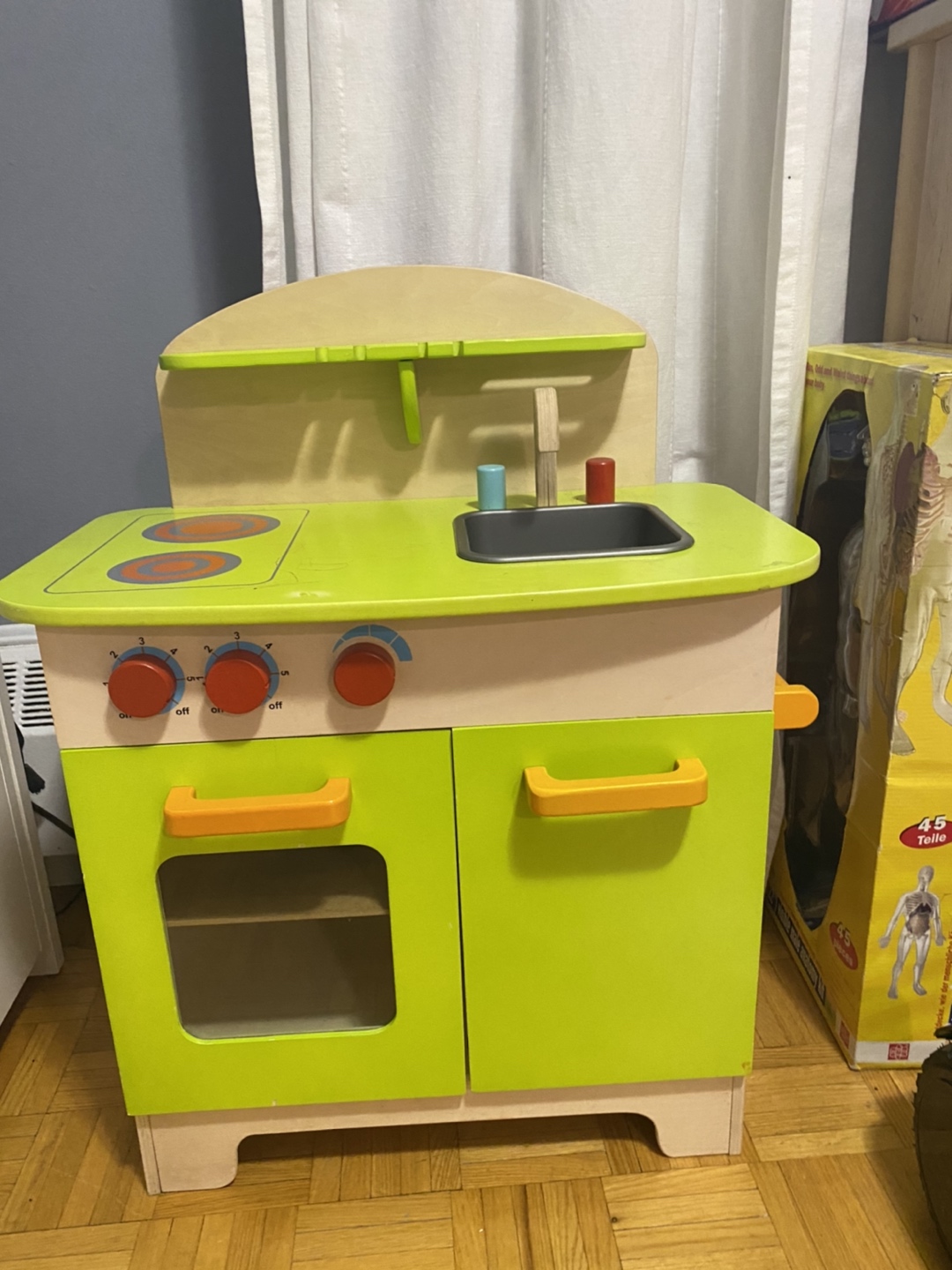 Kid’s kitchen