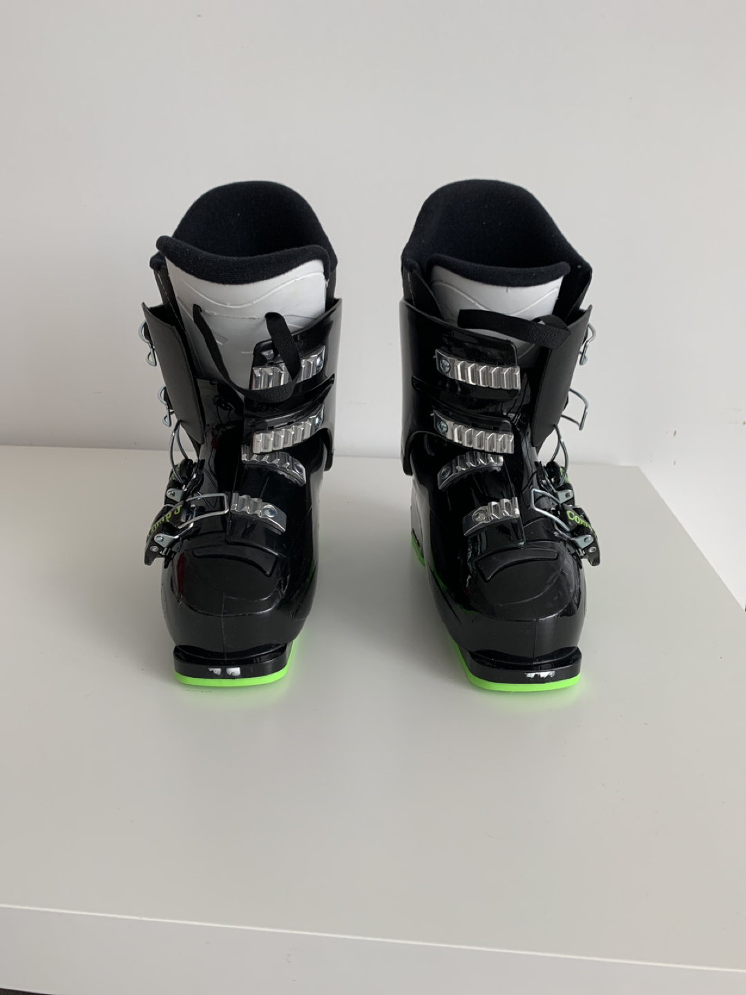 Junior ski set