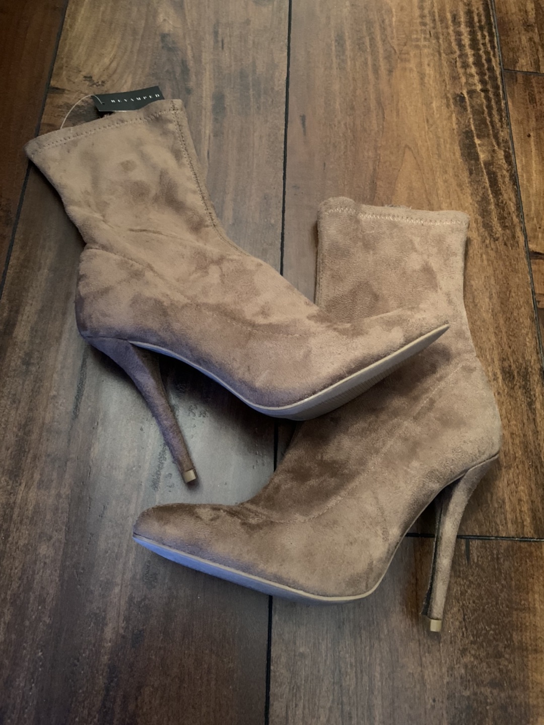 Never worn - 5