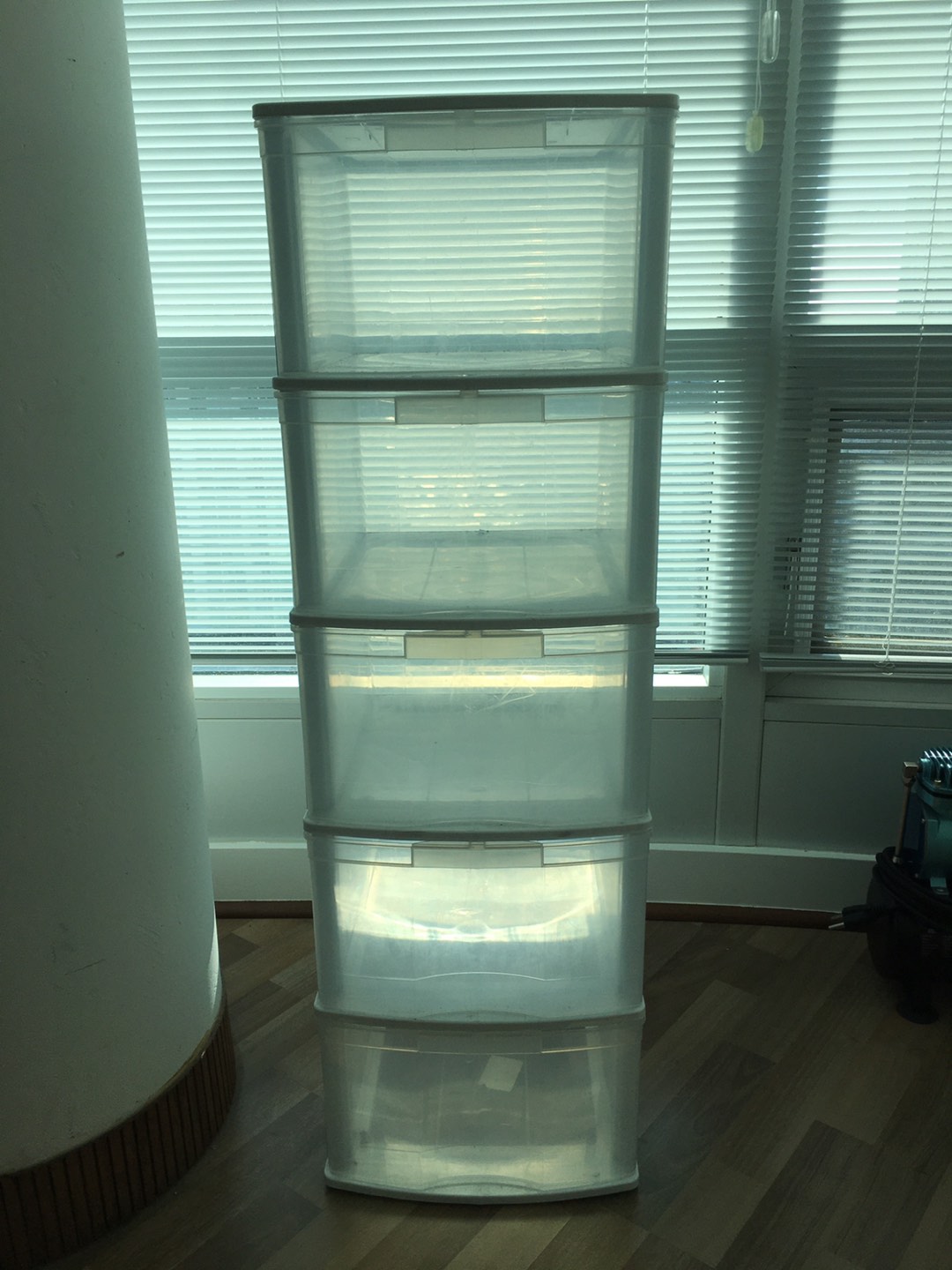 Clear plastic drawers  thumbnail