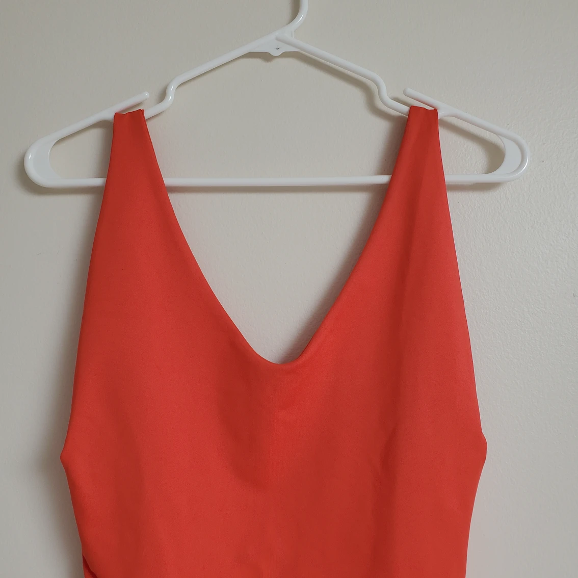 NWT Londre Minimalist Red Cheeky Bathing Suit - photo 2