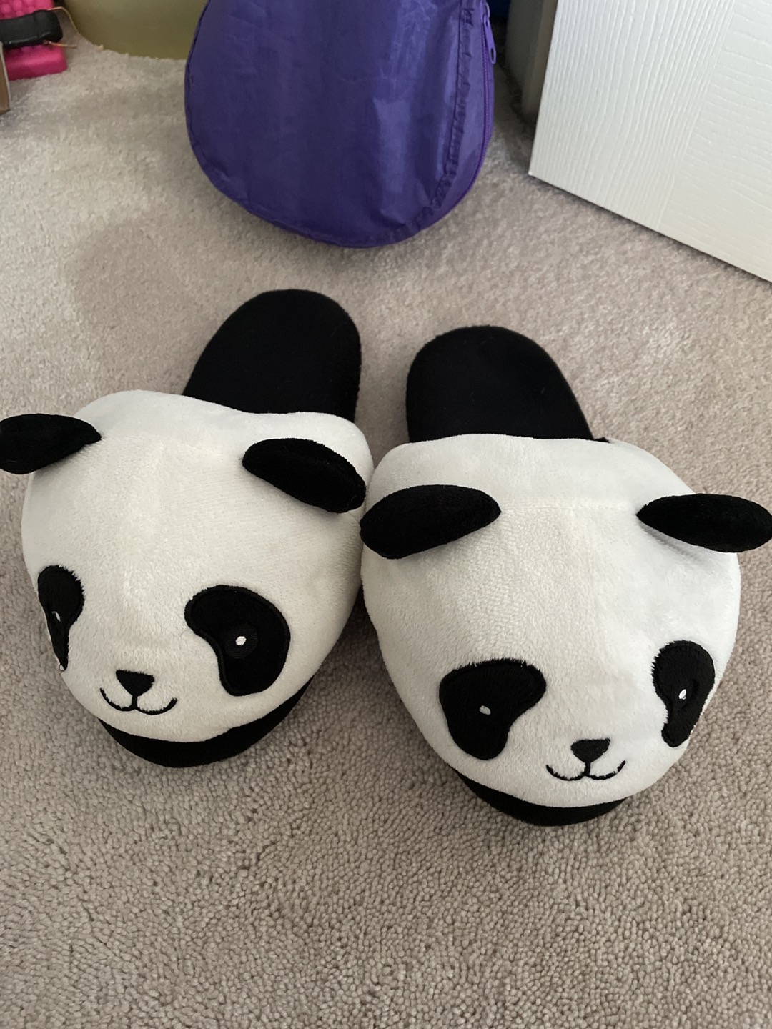 slippers