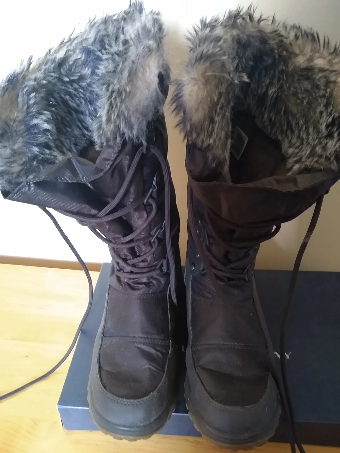 COUGAR Size 8 Winter Boots image indicator(3)