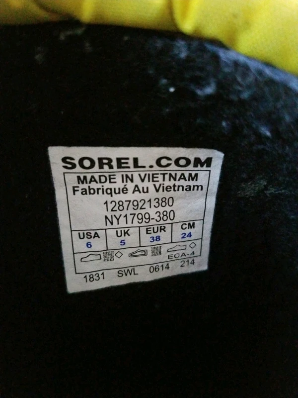 sorel  boots image indicator(2)