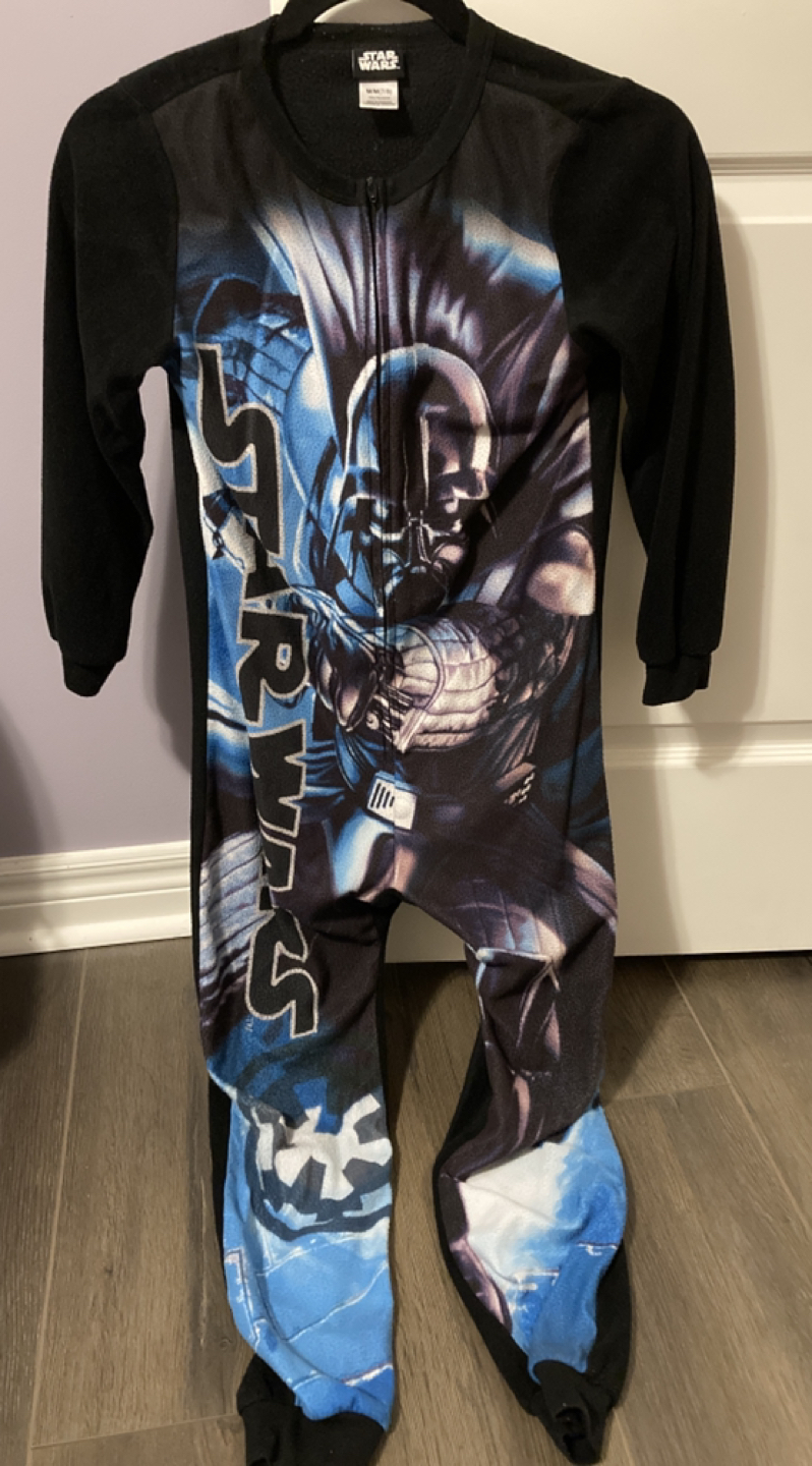 🎁Star Wars onesie boy’s medium 7/8 thumbnail