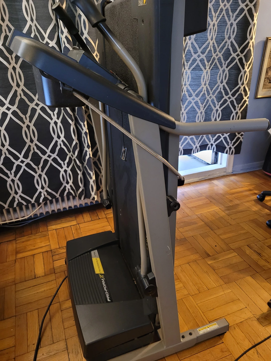 treadmill - photo 3