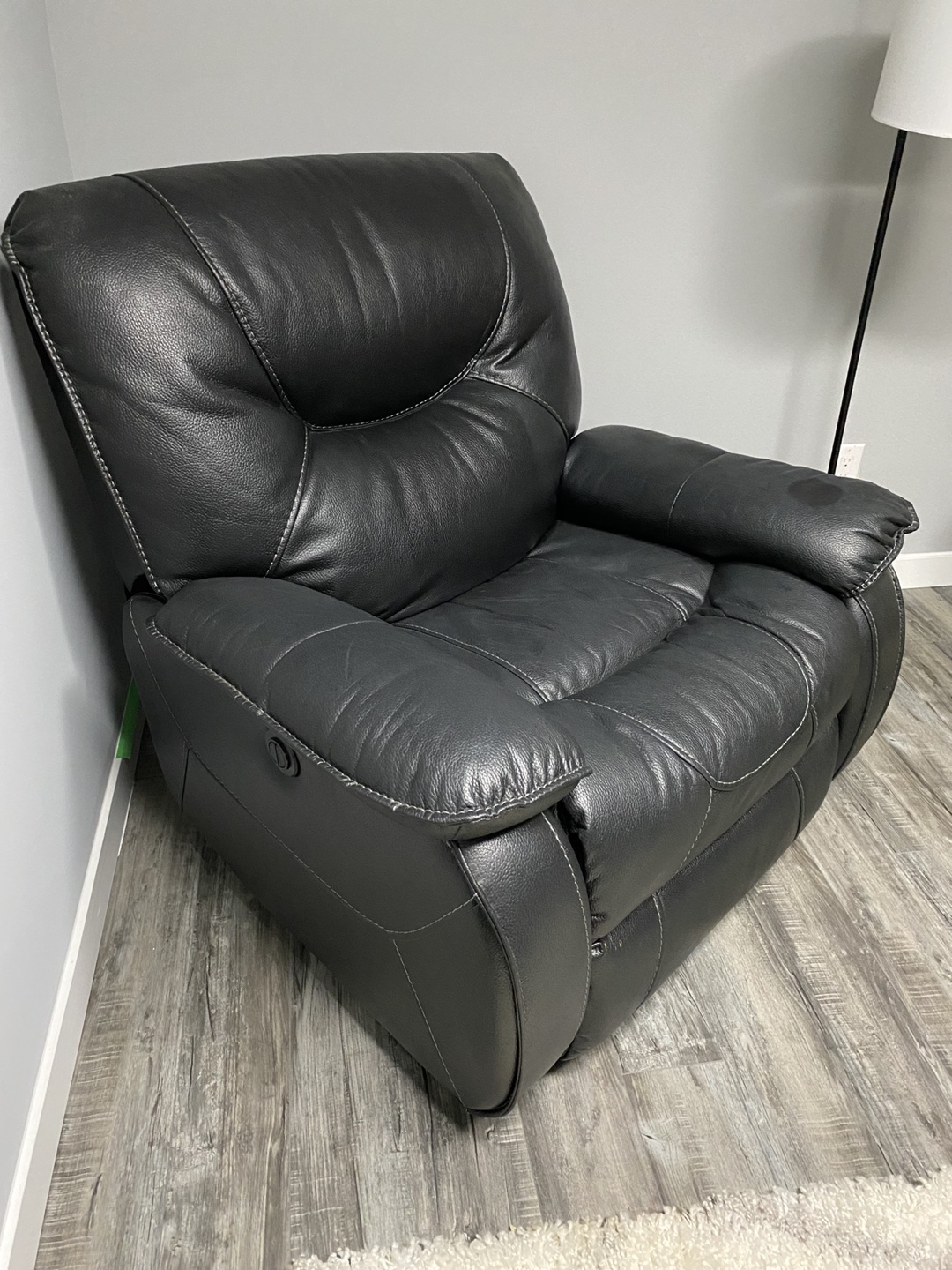 Leather Chair - photo 2