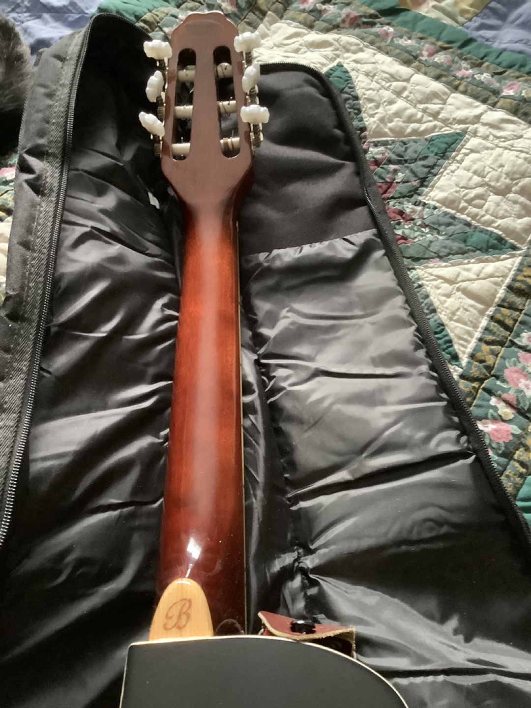 Beaver Creek Travel Guitar - photo 4