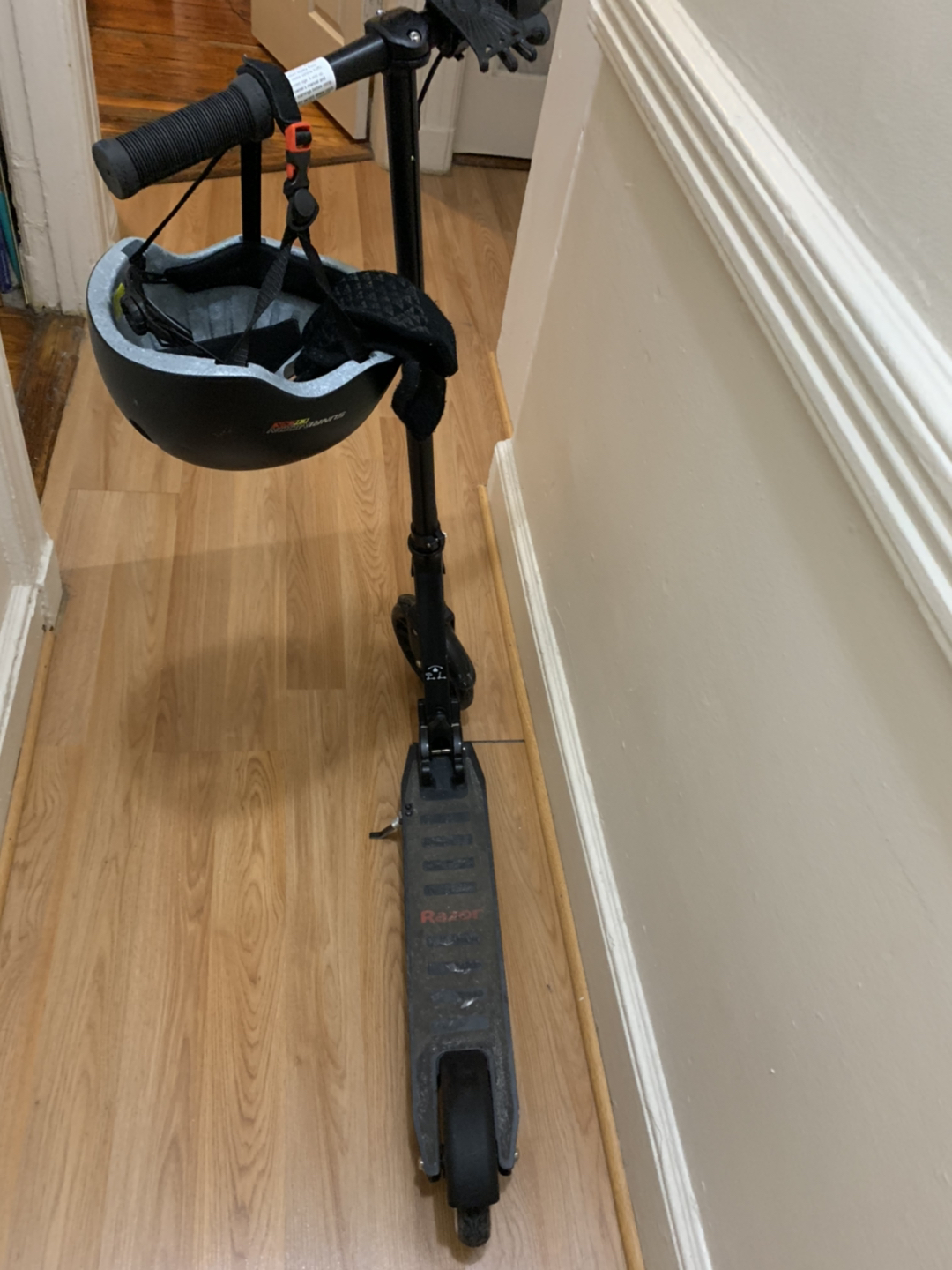 Moving Sale- Razor Power A5 Black Label Folding Electric Scooter - photo 3