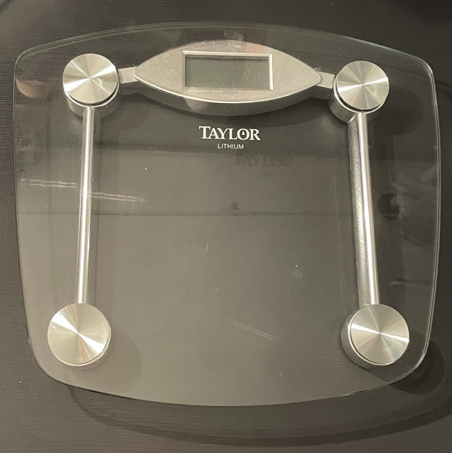 Taylor Glass Body Scale