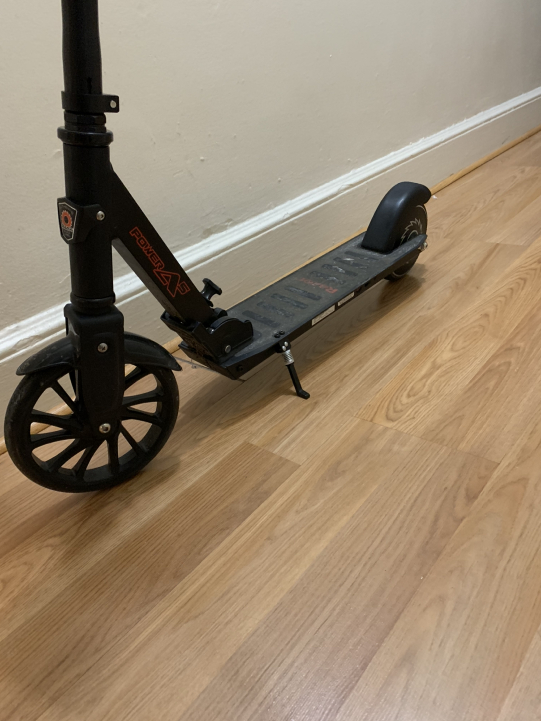 Moving Sale- Razor Power A5 Black Label Folding Electric Scooter - photo 5