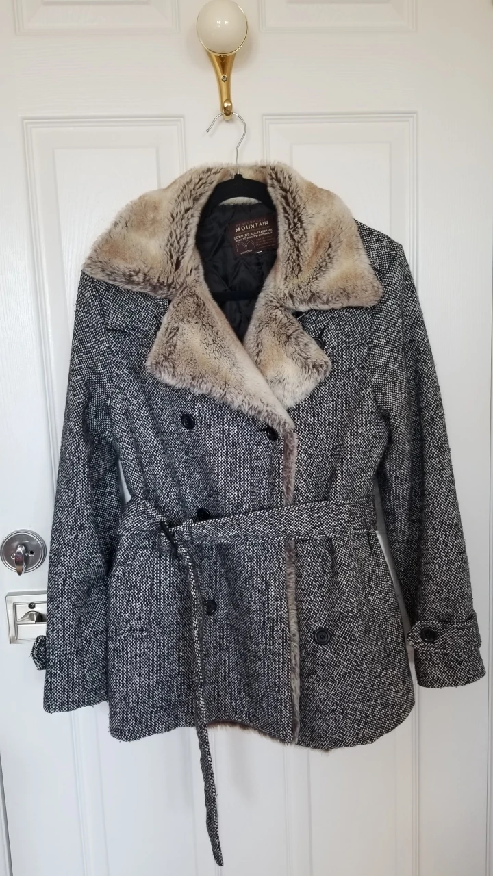 #freerecycle   coat 코트 thumbnail