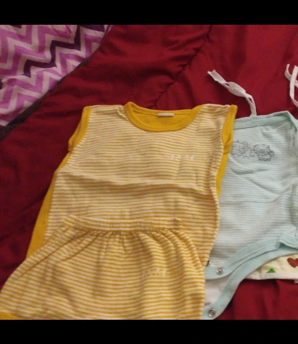 Baby dress #freecycle thumbnail
