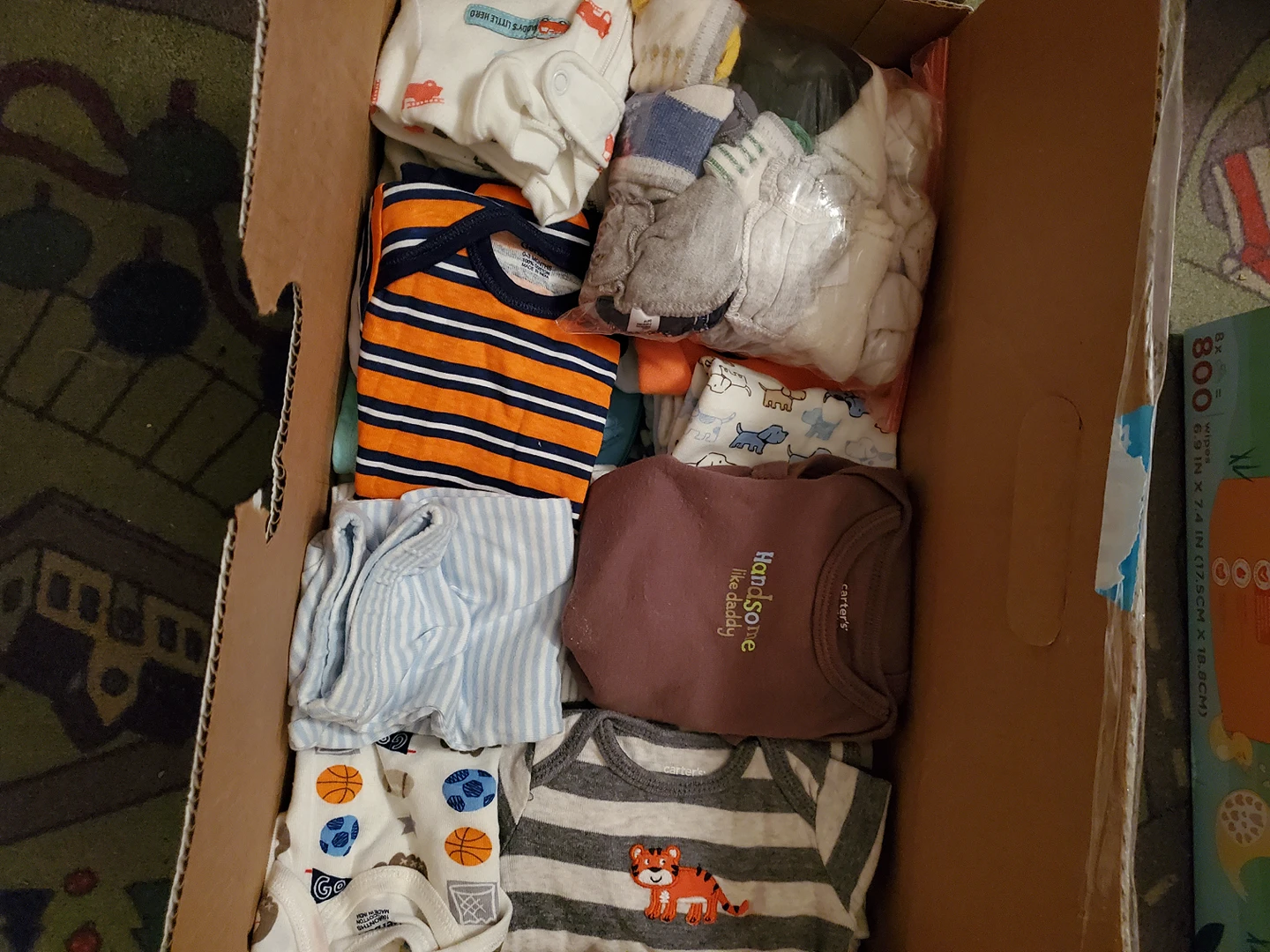 box of baby boy clothes (0-18m)
