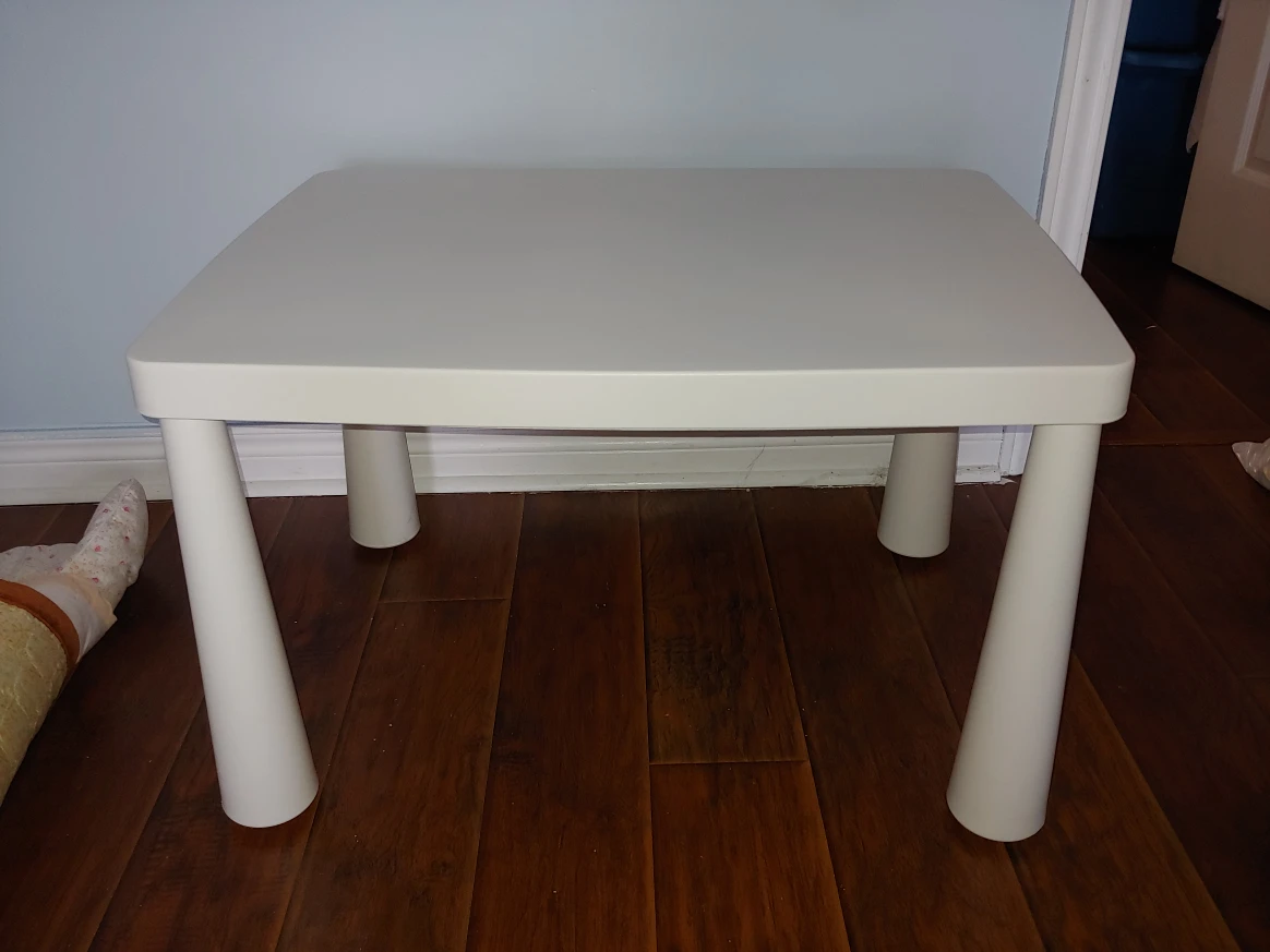 Kids table and chair - photo 2