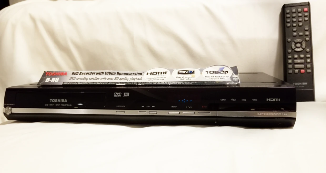 Toshiba DVD Recorder D-R6 - photo 3