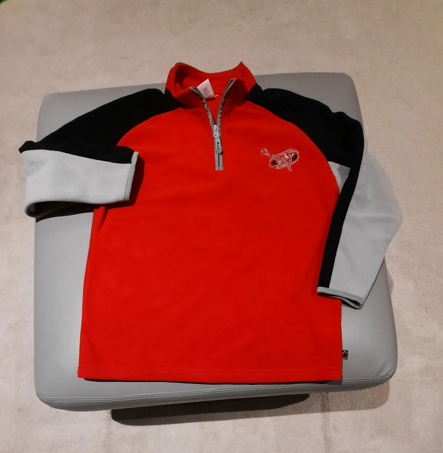 brand new teen boy top size 14-16