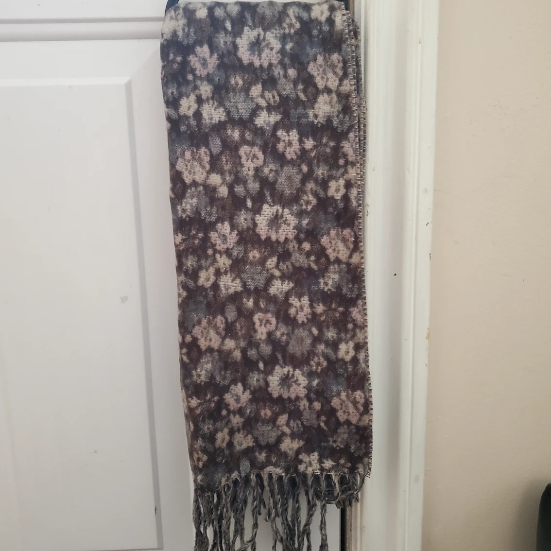 Beautiful Cozy Scarf #freecycle