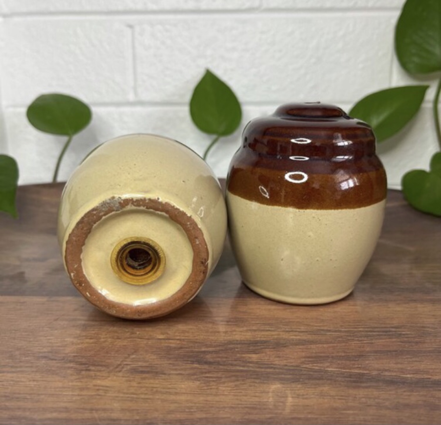 Vintage Stoneware Salt & Pepper Shakers - photo 3