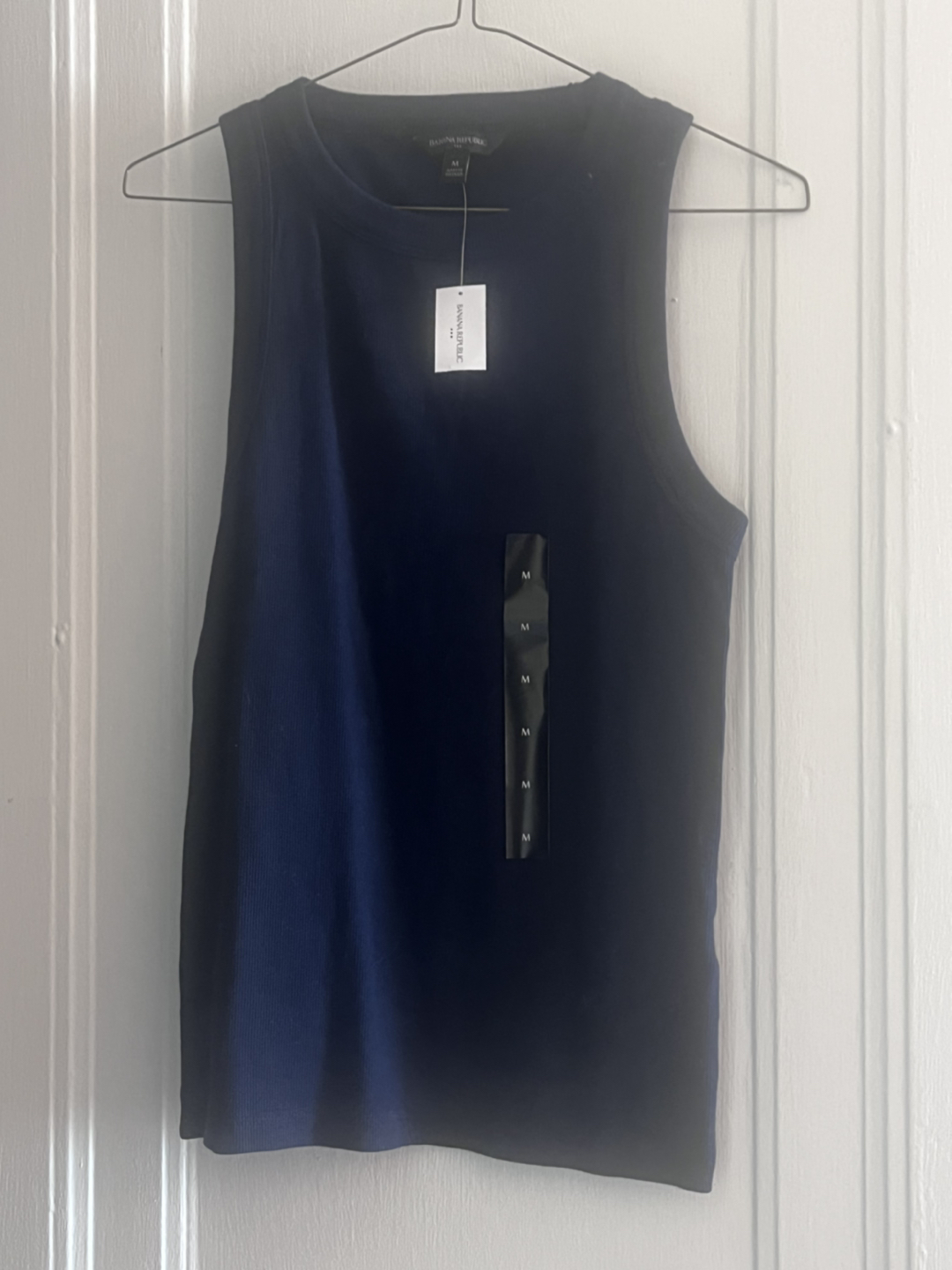 Women’s Banana Republic Sleeveless Top thumbnail