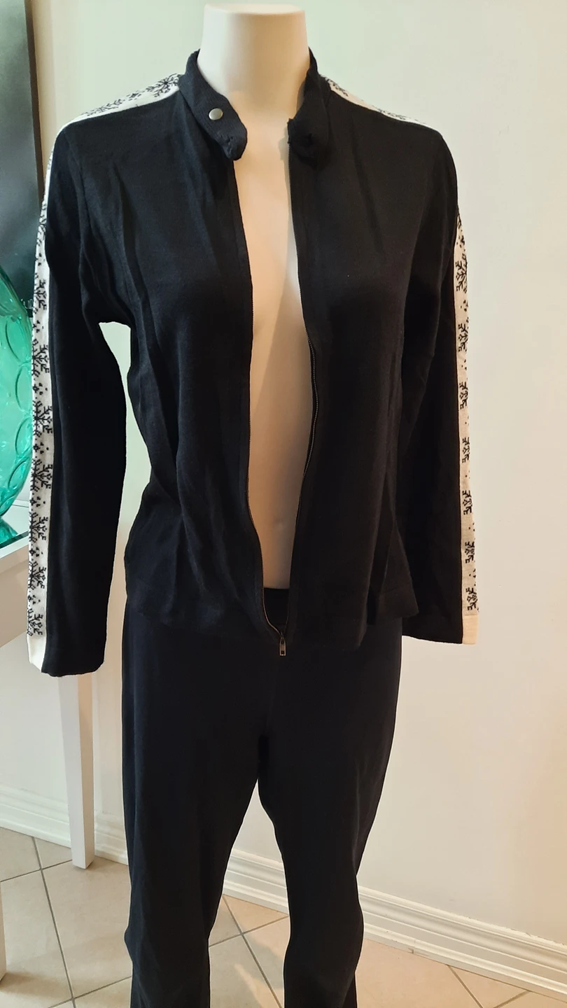 open front cardigan size small/medium image indicator(2)