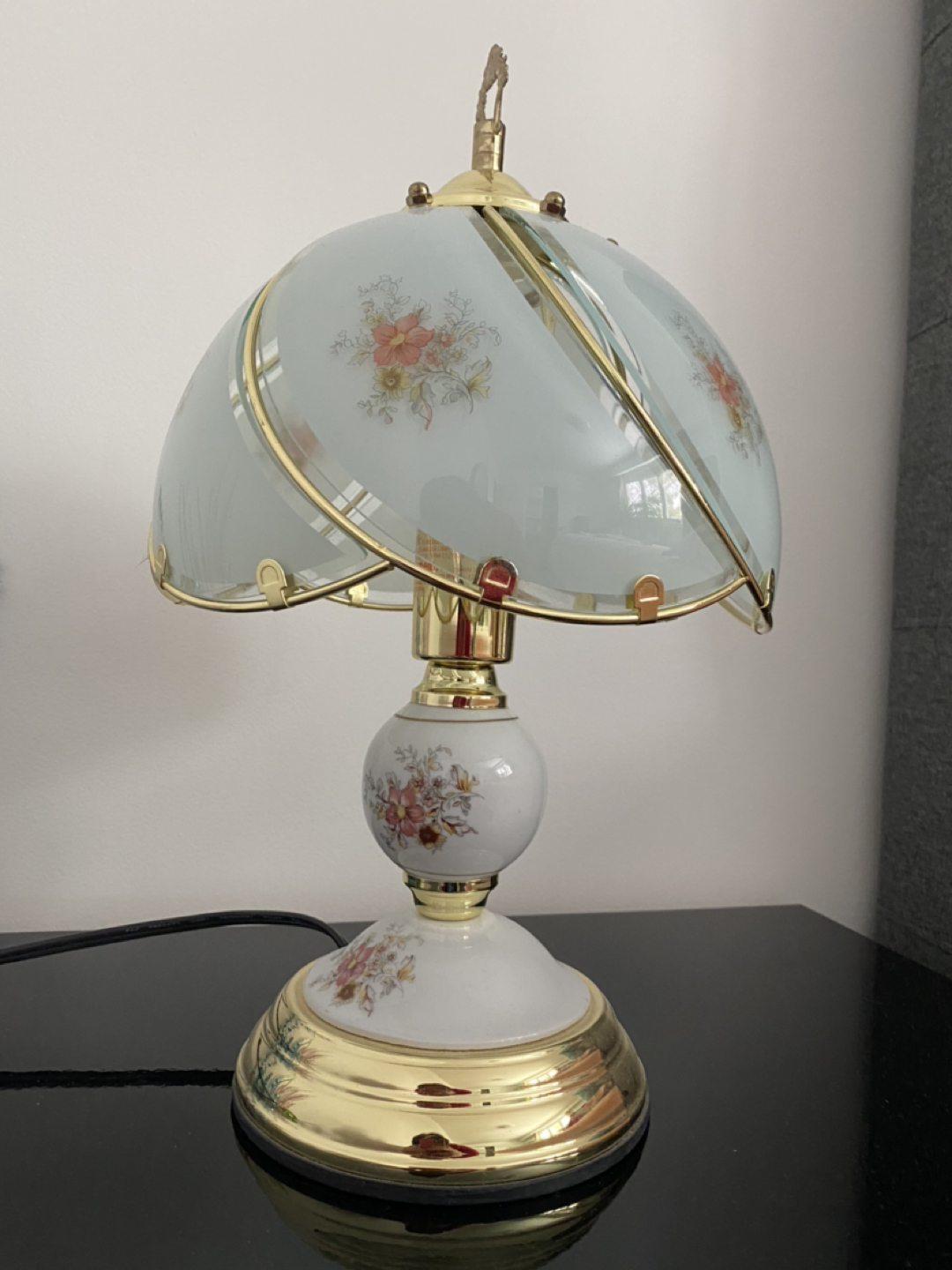 Night table lamp, touch sensitive - photo 4