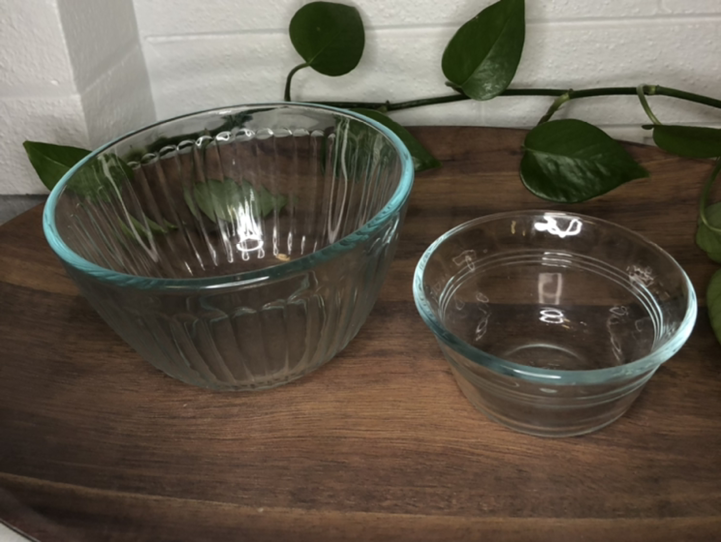 Lot of Pyrex Mixing Bowls - photo 2