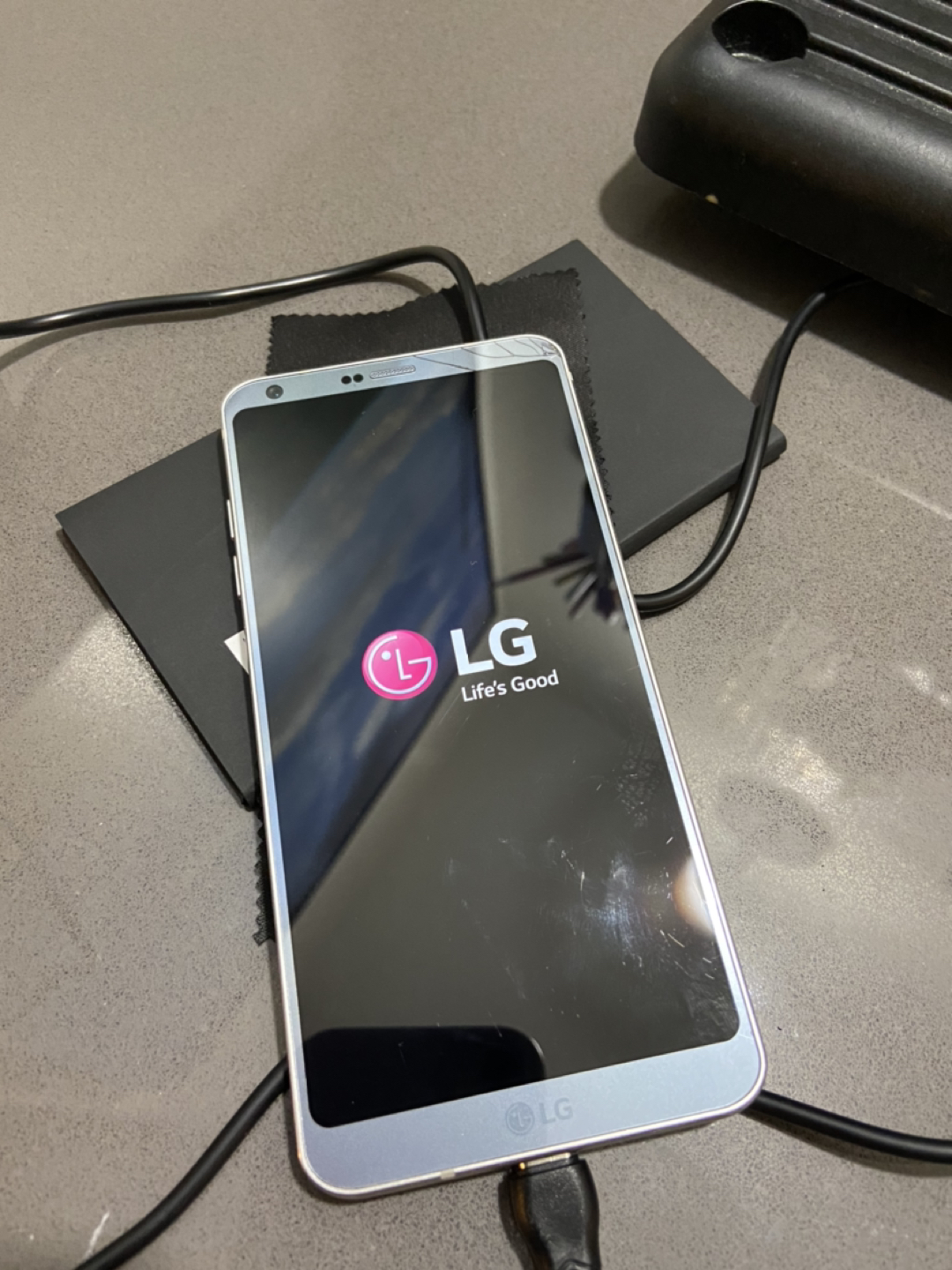 LG Phone G6 - photo 5