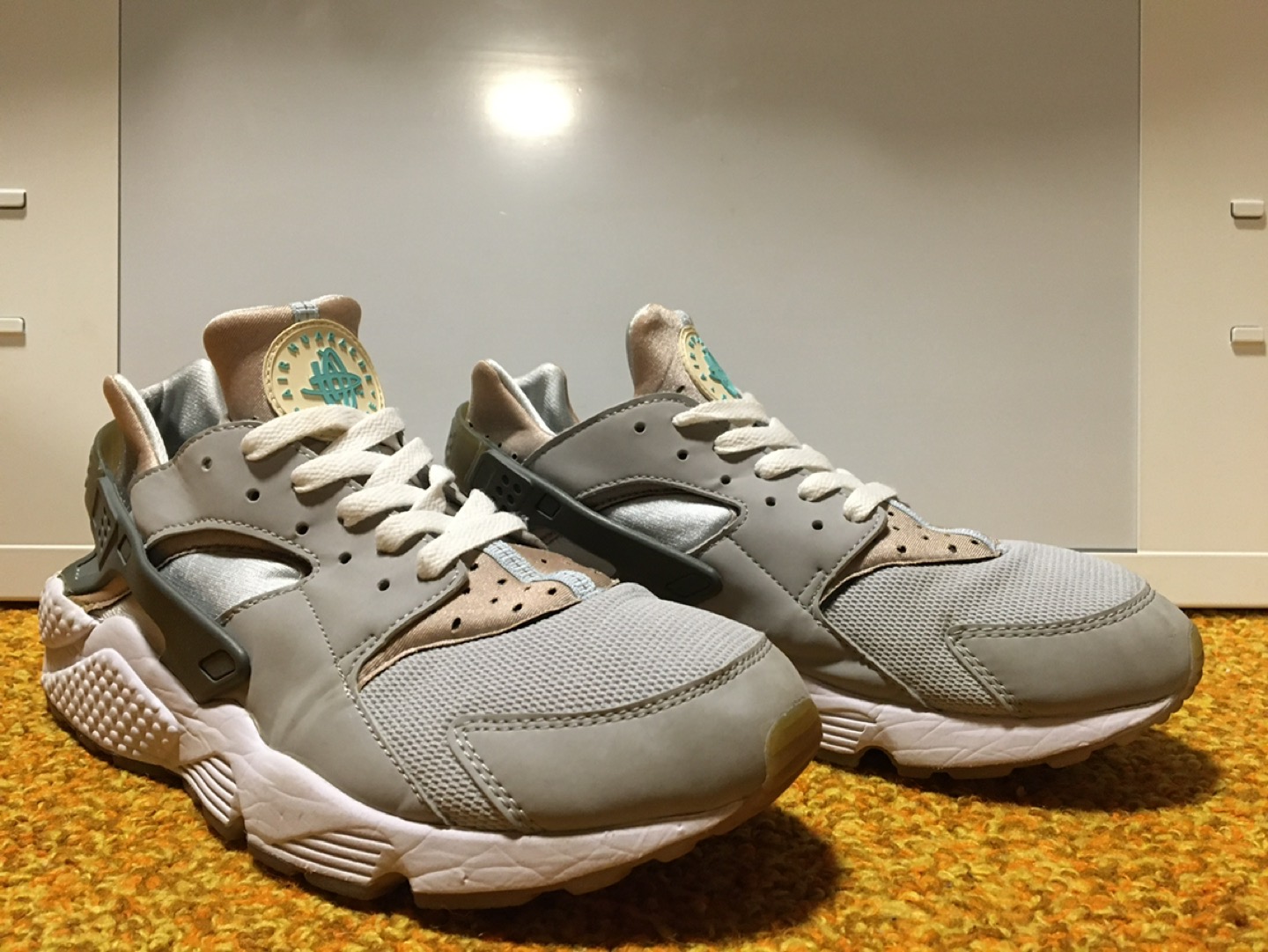 Nike Huarache shoes thumbnail
