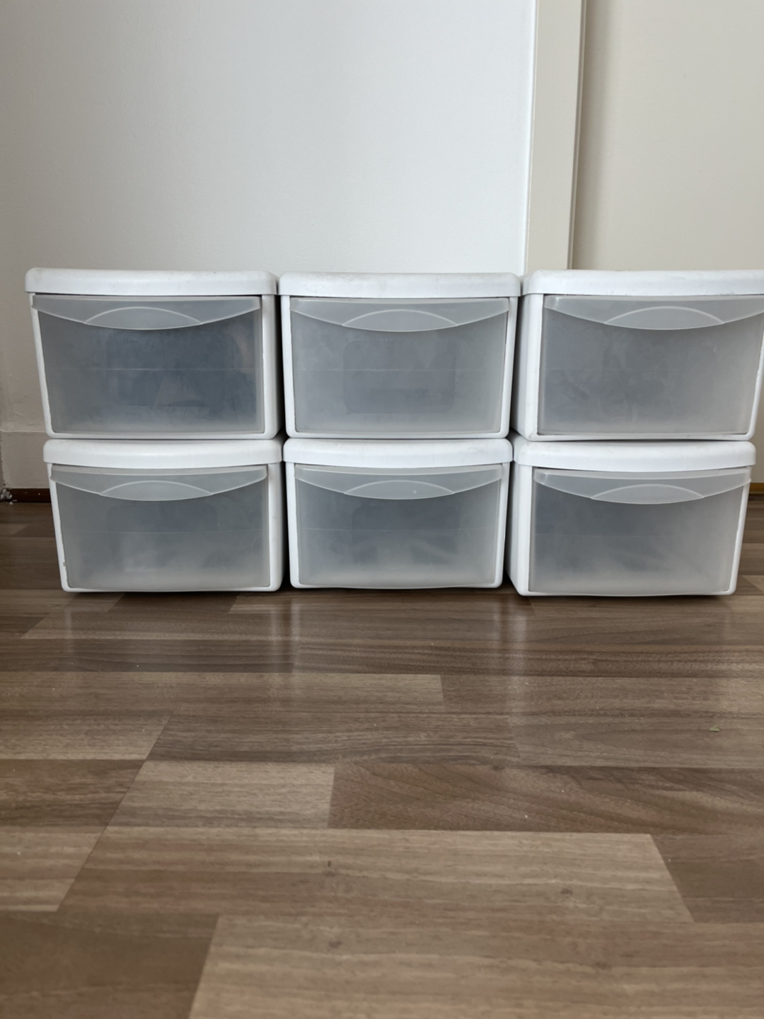       Stackable plastic drawers. image indicator(3)