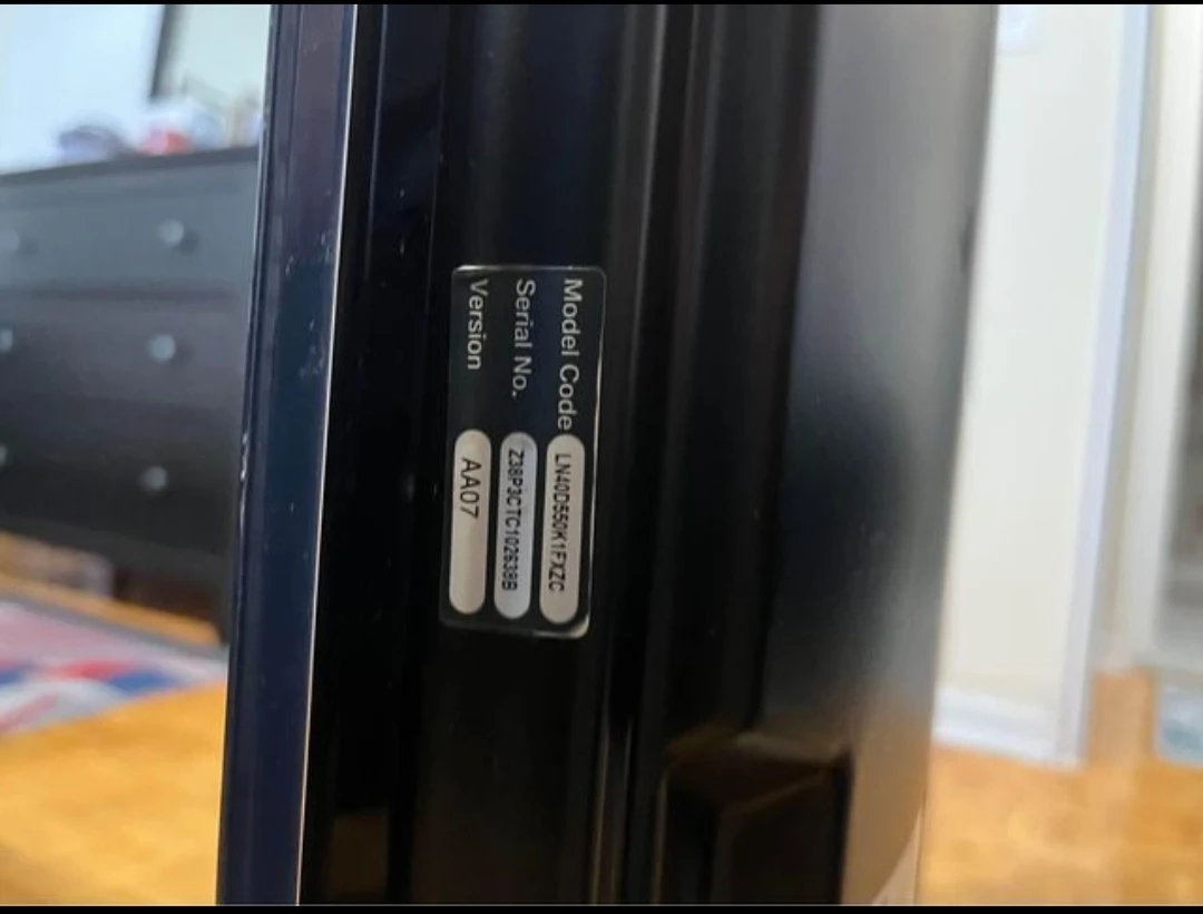 40" 550 Series full HD Widescreen LCD TV - photo 2