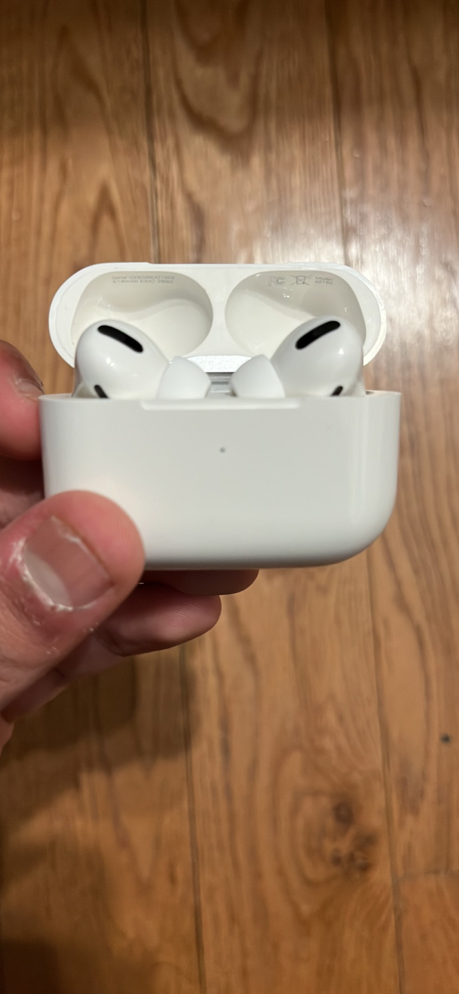 Open Box AirPods Pro- Still in warranty - photo 5