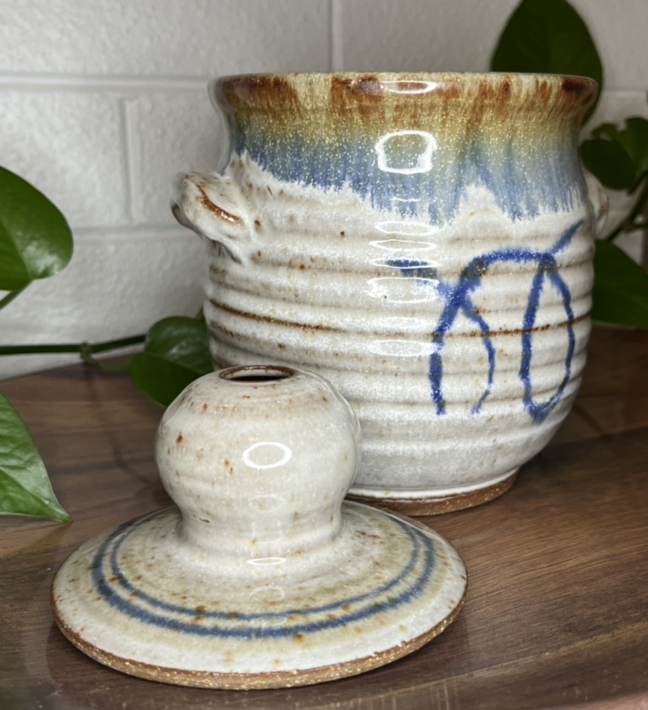 Unique Hancrafted Ceramic Pot w/ Lid - photo 5