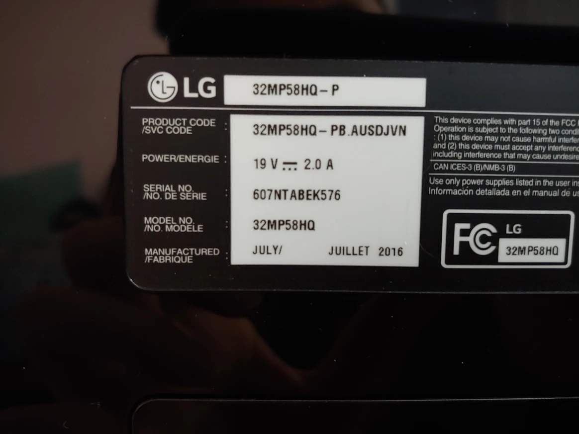 LG 32 Inch Monitor - photo 2
