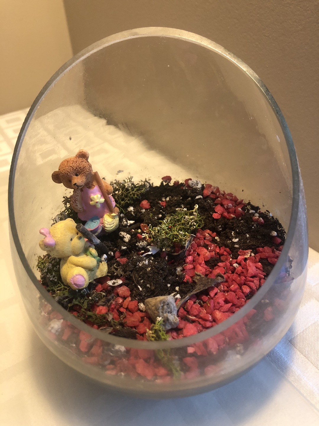 Plant decoration - glass pot in good condition image indicator(2)