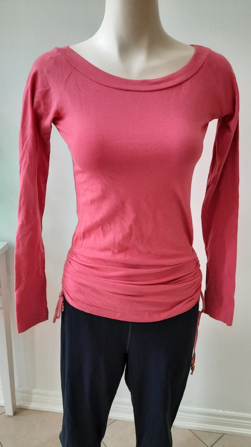 beautiful top size small/medium thumbnail