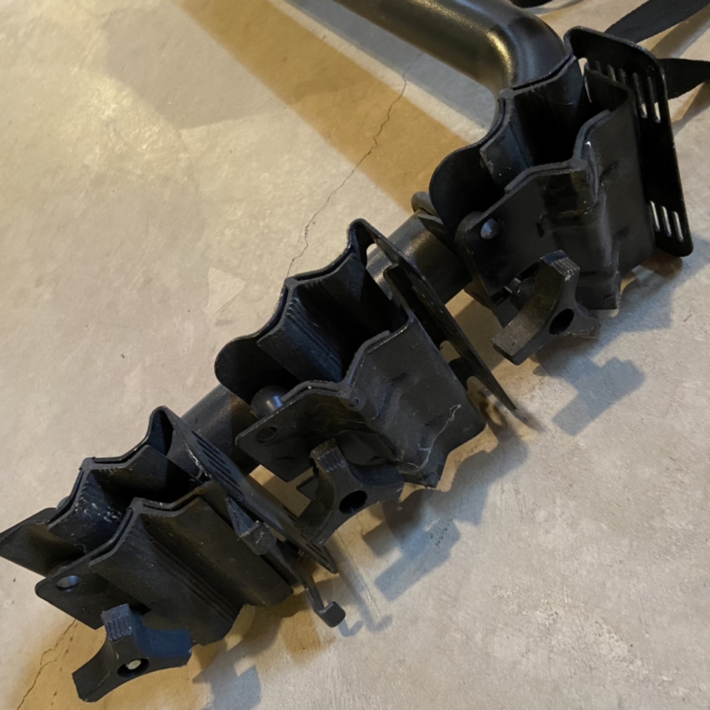 BIKE RACK HITCH (HOLDS 3 BIKES)(COMBI SPORT RACK) - photo 3