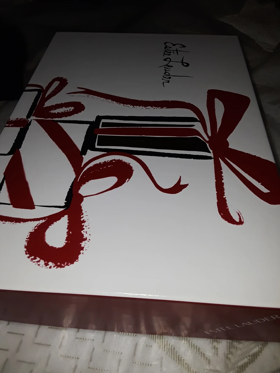 Ladies perfume Set New image indicator(3)