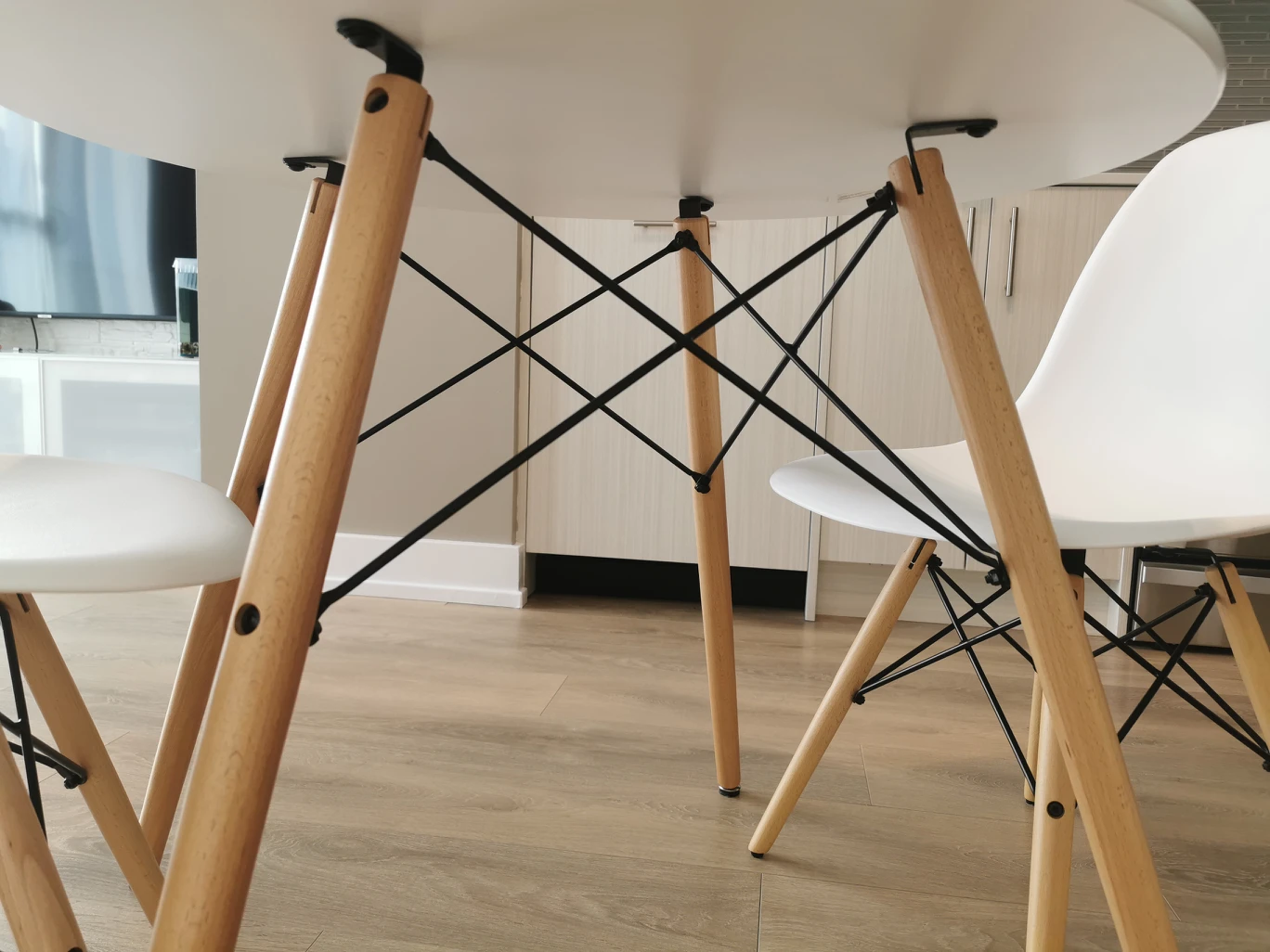 *moving sale* Dining Table Set - photo 2