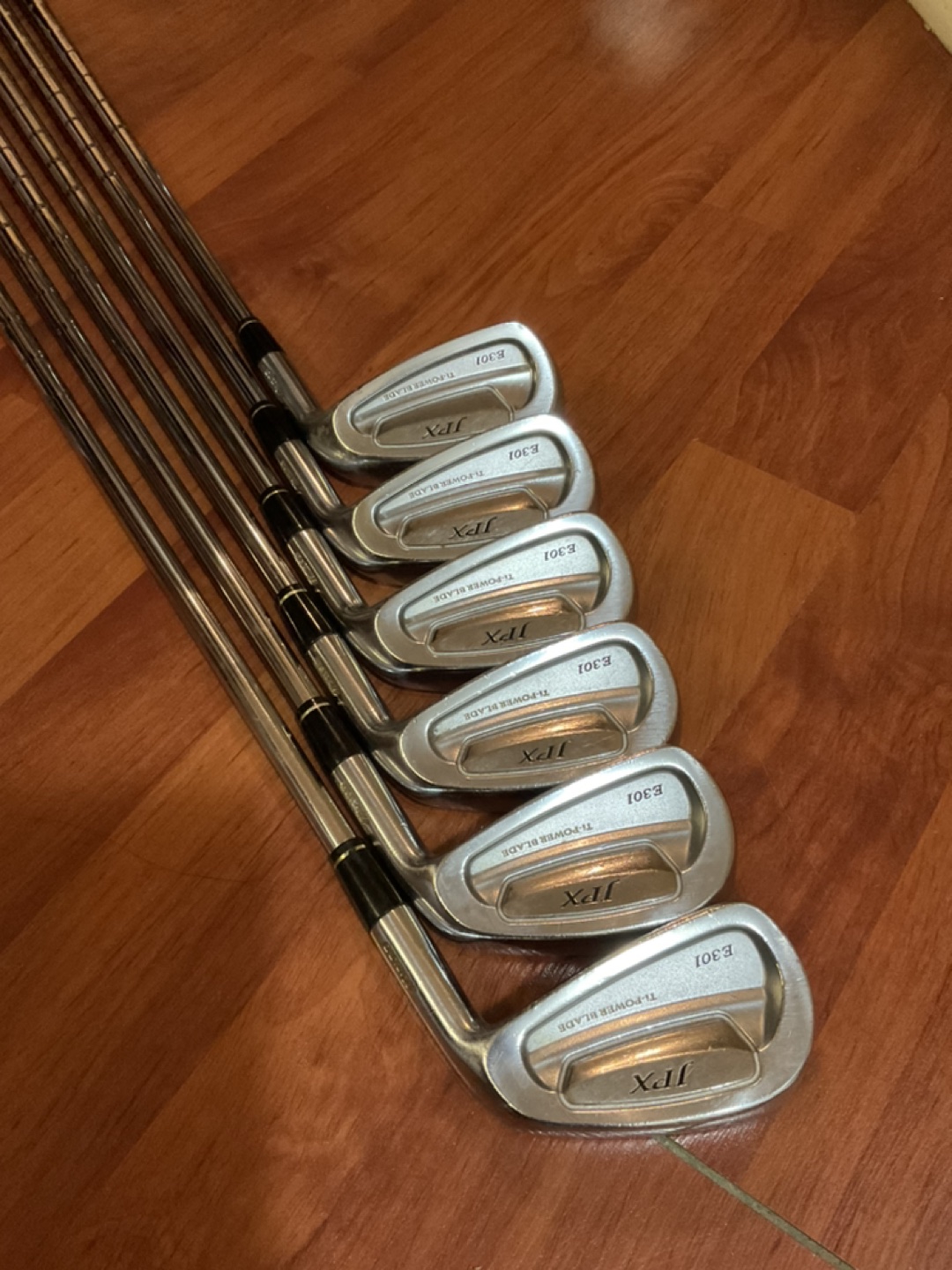 Men’s Iron Set - Mizuno JPX E301(5-P) thumbnail