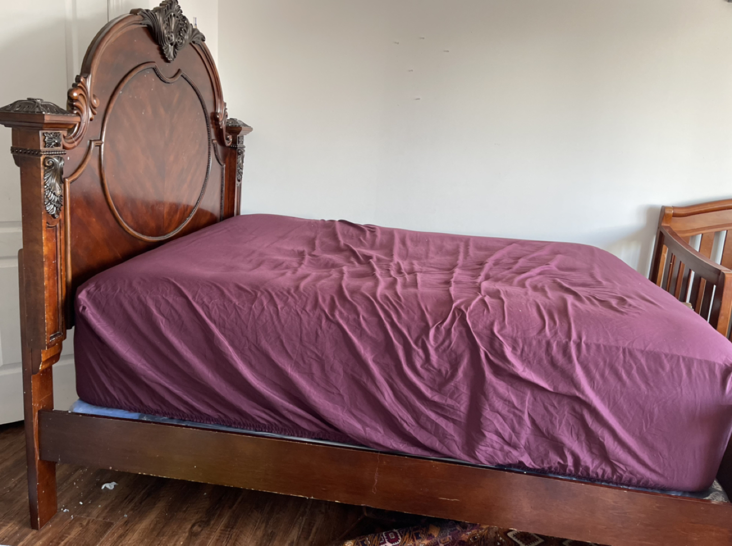 Queen bed, dresser with mirror - photo 3