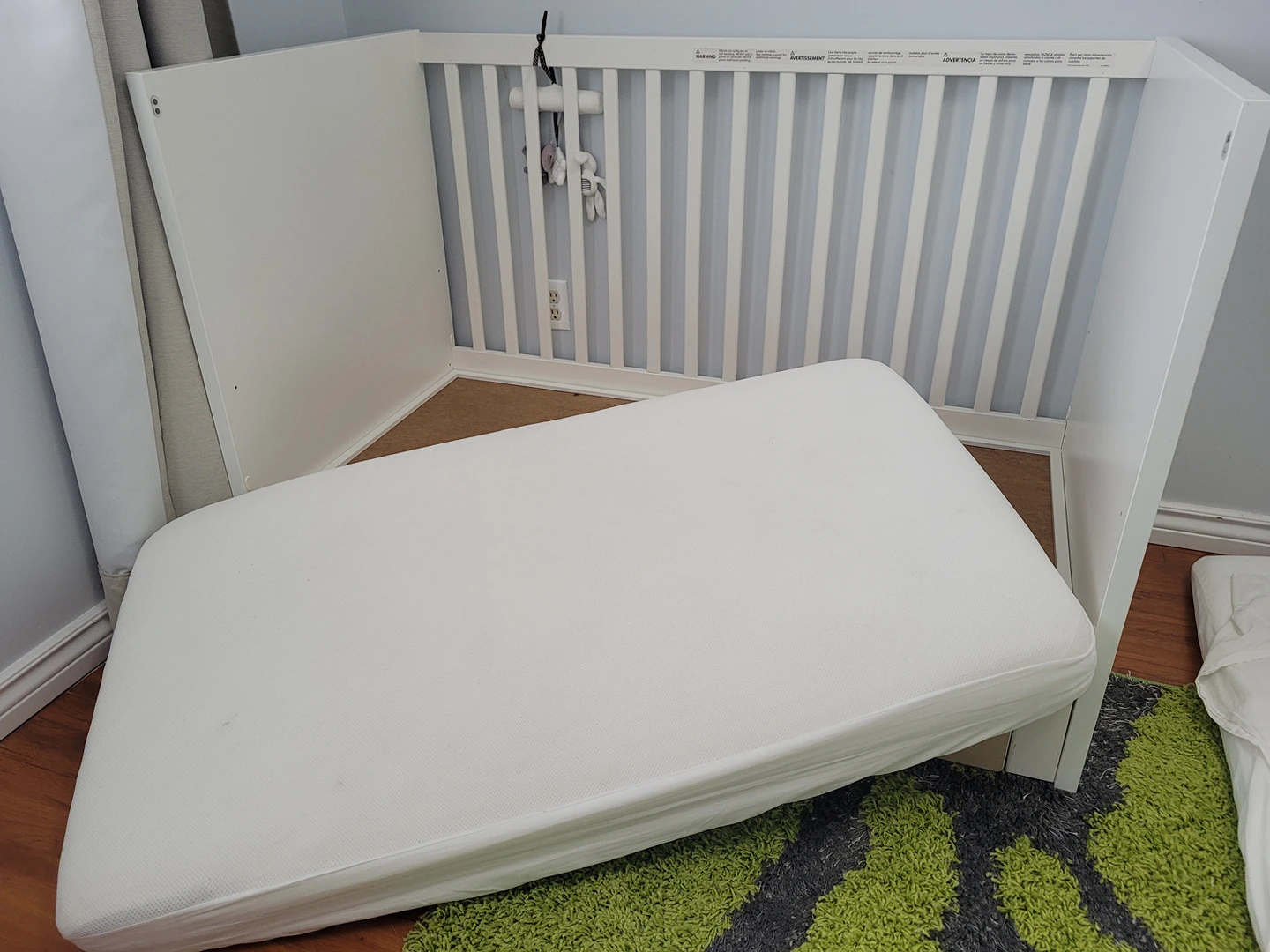 IKEA Crib Mattress🥇 ( free) mattress protector& fitted sheet) - photo 2