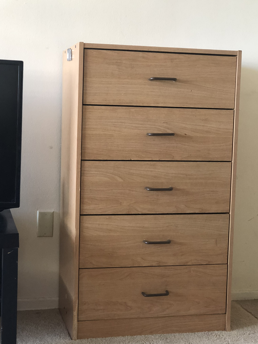 Dresser 5 drawer… must Go