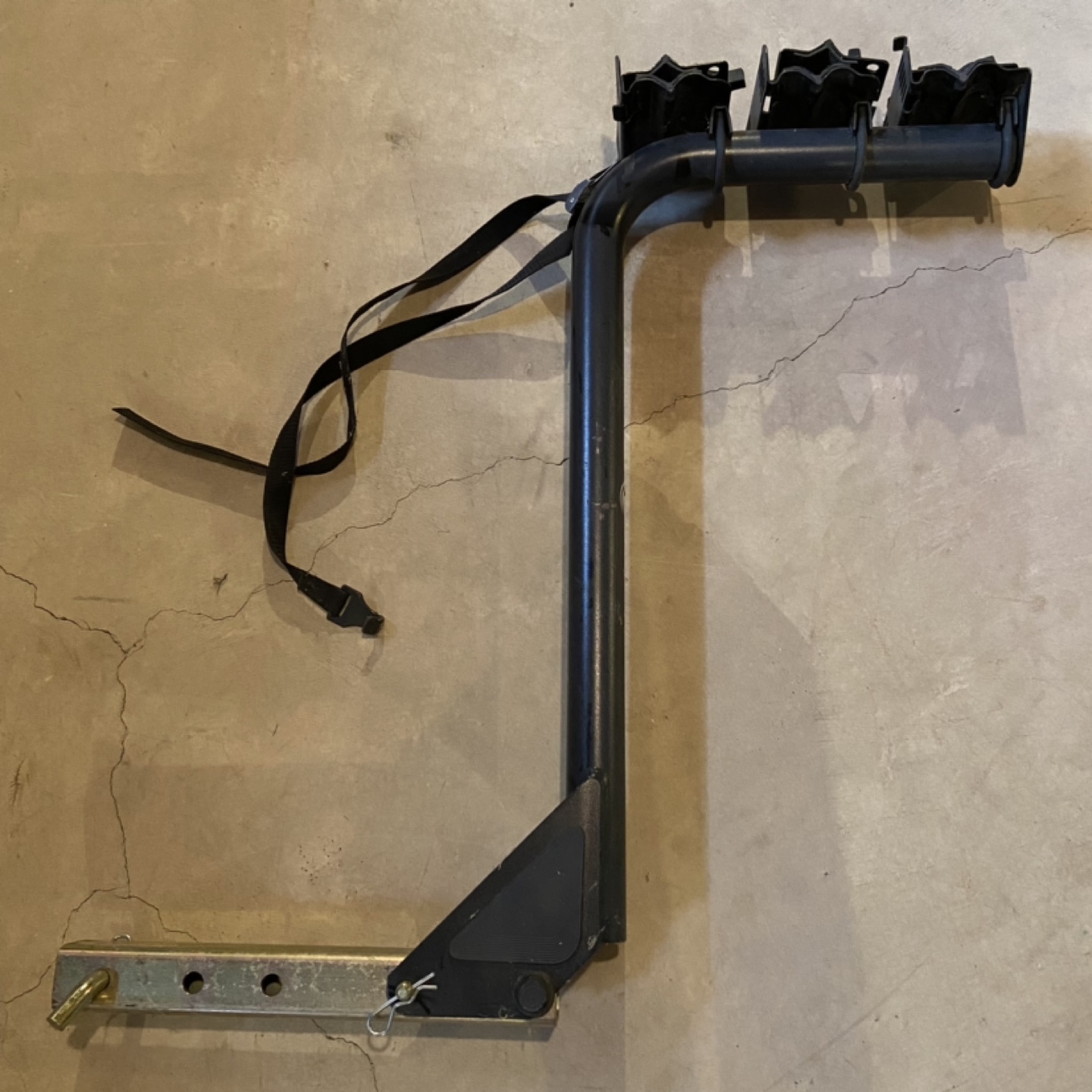 BIKE RACK HITCH (HOLDS 3 BIKES)(COMBI SPORT RACK)