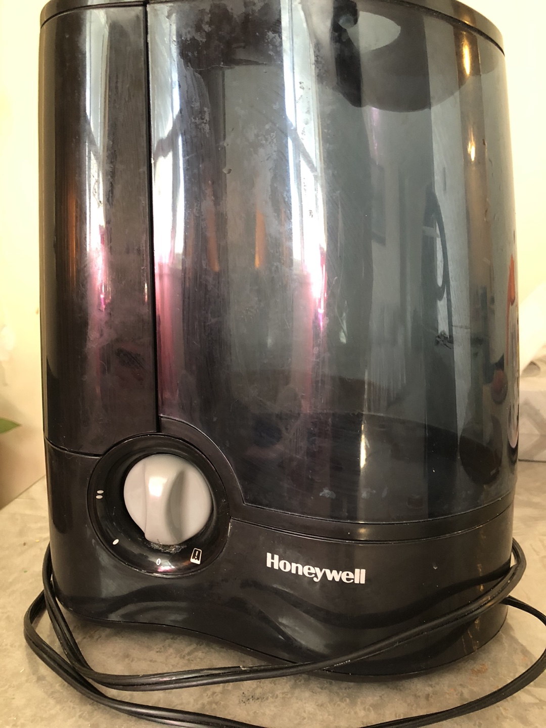 Humidifier by Honeywell.. must Go
